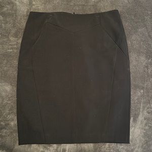 Worthington Size 10 Black Pencil Skirt. Fully lined.